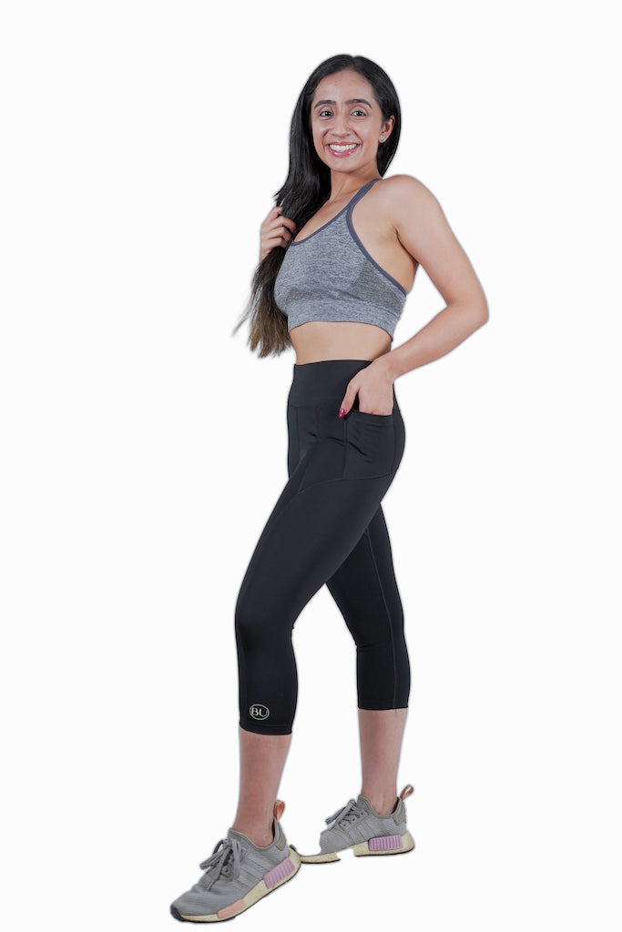 CurveFlow Activewear Capri - Black